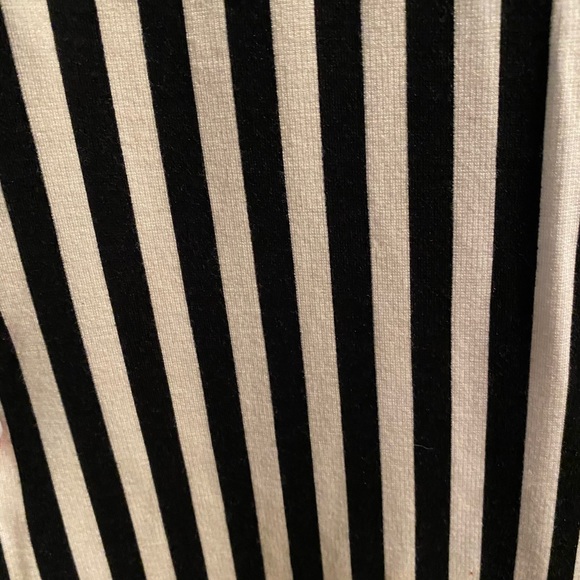 Black and white extra small striped Zara dress - Picture 4 of 8
